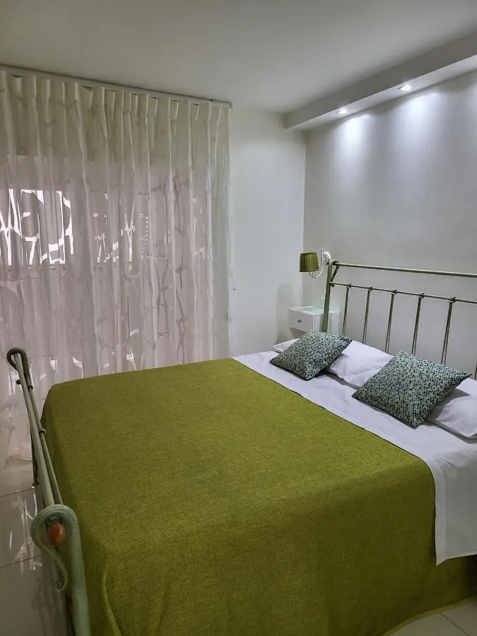 Megara House Apartamento Nápoles